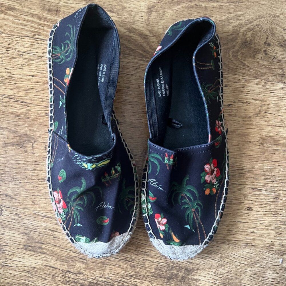 UO Aloha Espadrille